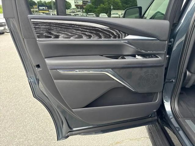 2025 Cadillac Escalade Luxury 1 AWD
