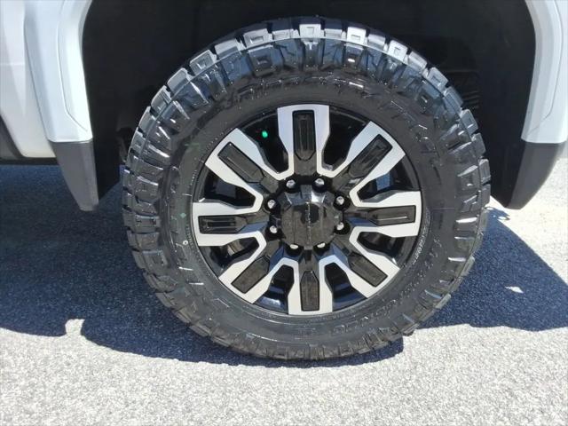 2024 GMC Sierra 2500HD 4WD Crew Cab Standard Bed Denali Ultimate