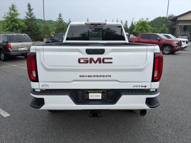 2020 GMC Sierra 2500HD 4WD Crew Cab Standard Bed AT4