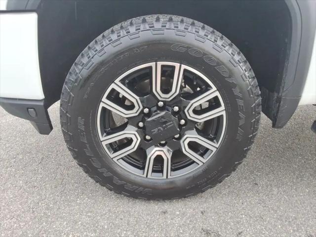 2020 GMC Sierra 2500HD 4WD Crew Cab Standard Bed AT4