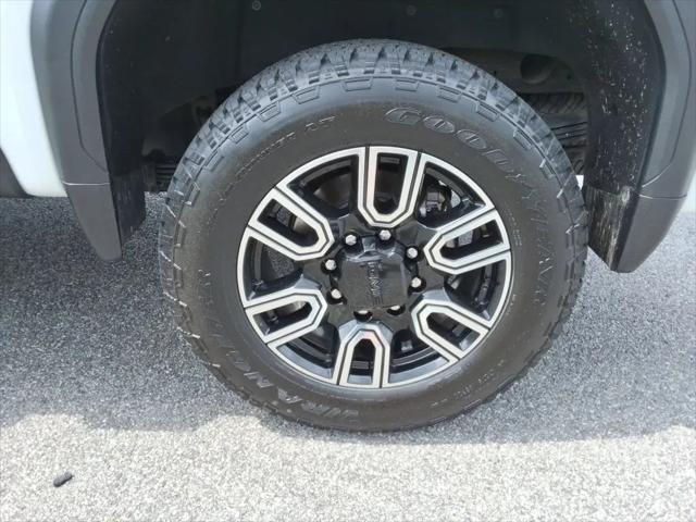 2020 GMC Sierra 2500HD 4WD Crew Cab Standard Bed AT4