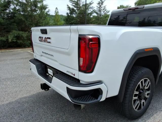 2020 GMC Sierra 2500HD 4WD Crew Cab Standard Bed AT4
