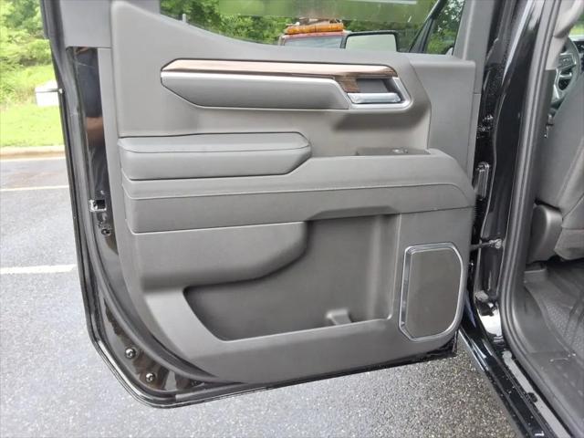 2026 Chevrolet Silverado 1500 4WD Crew Cab Short Bed RST