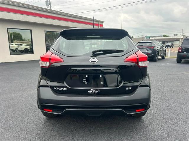 2019 Nissan Kicks SR