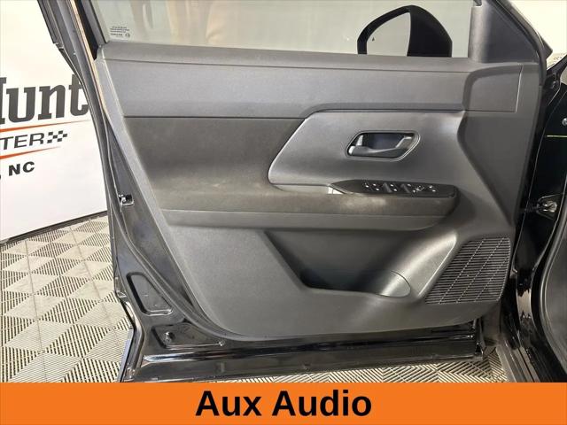 2025 Nissan Kicks S FWD