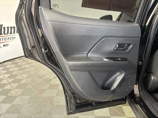 2025 Nissan Kicks S FWD