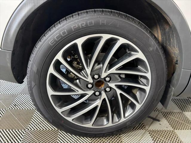2019 Lincoln Nautilus Reserve