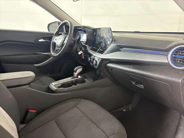 2025 Chevrolet Trax FWD LS