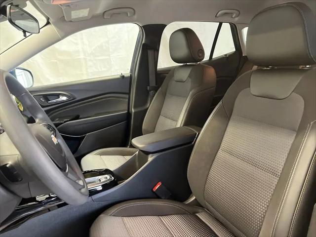 2024 Chevrolet Trax FWD LT