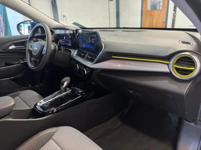 2024 Chevrolet Trax FWD LT