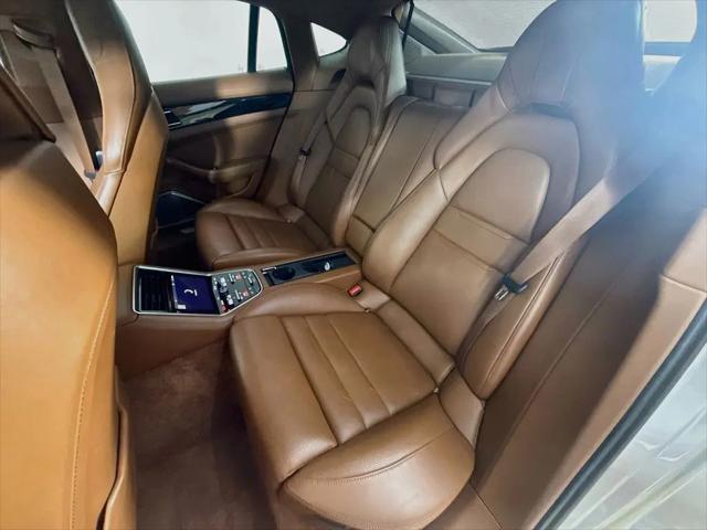 2018 Porsche Panamera 4S