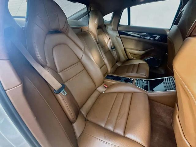 2018 Porsche Panamera 4S