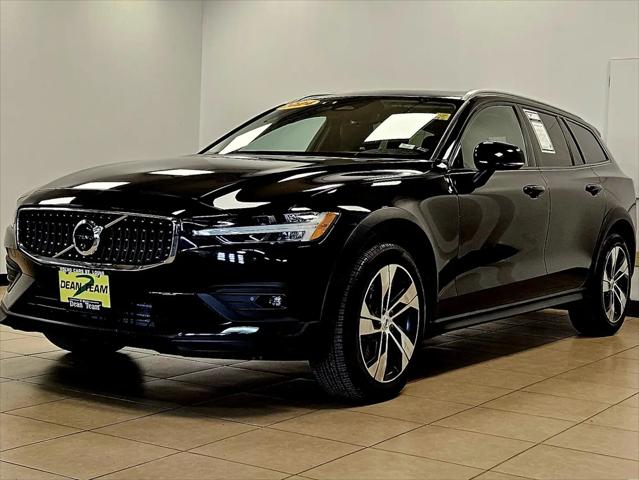 2024 Volvo V60 Cross Country B5 Plus