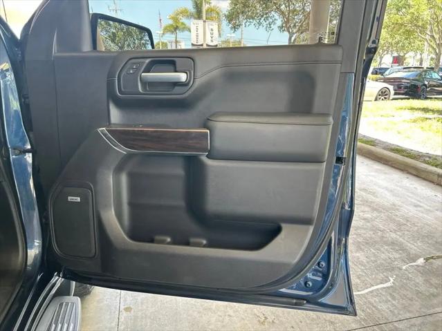2021 GMC Sierra 1500 4WD Crew Cab Short Box SLT