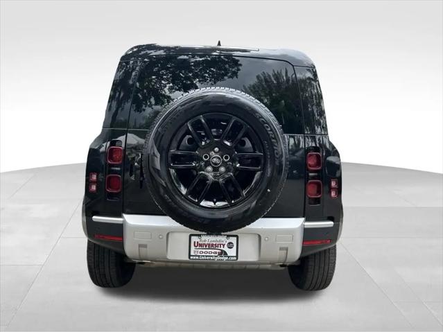 2025 Land Rover Defender 110 P300