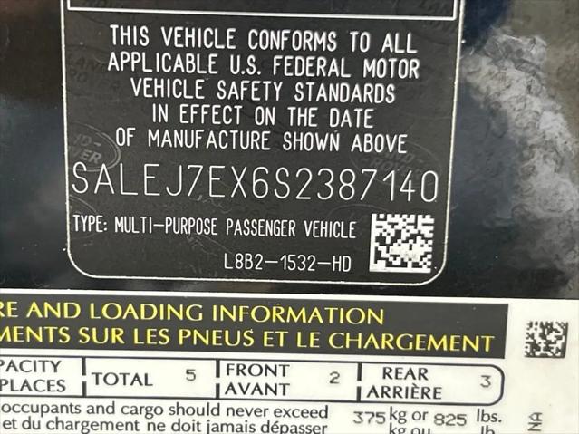 2025 Land Rover Defender 110 P300