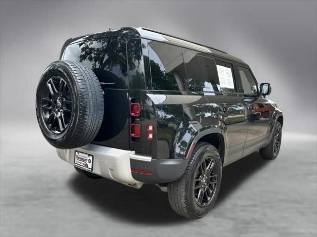 2025 Land Rover Defender 110 P300