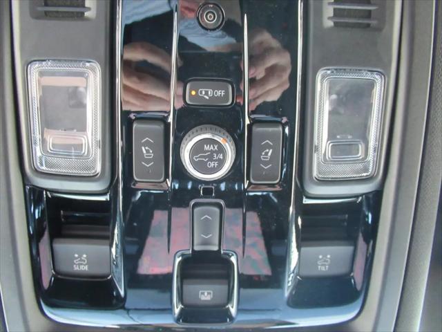 2026 GMC Yukon XL 4WD Elevation