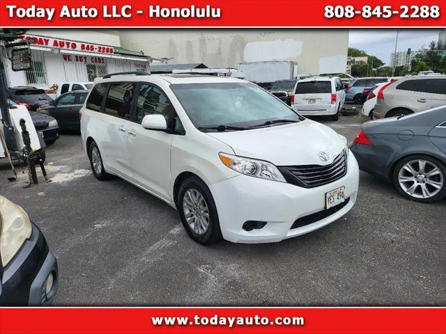 2017 Toyota Sienna XLE 8 Passenger for sale in Honolulu, HI