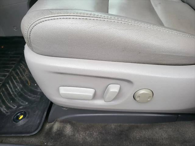 2017 Toyota Sienna XLE 8 Passenger
