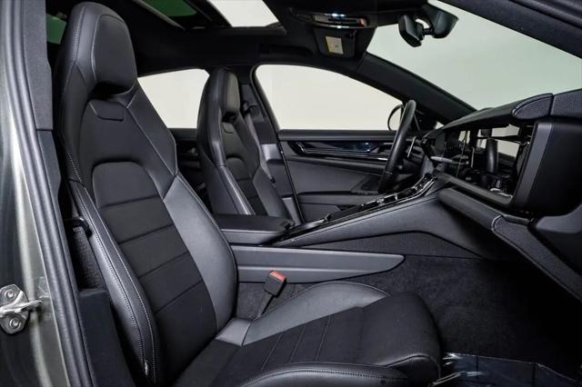 2024 Porsche Panamera 4