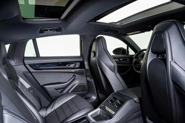 2024 Porsche Panamera 4