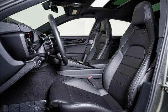 2024 Porsche Panamera 4