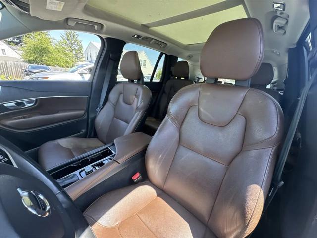 2020 Volvo XC90 T6 Momentum 7 Passenger