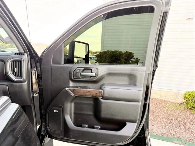 2020 GMC Sierra 3500HD 4WD Crew Cab Long Bed Denali