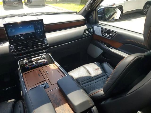 2024 Lincoln Navigator Black Label L