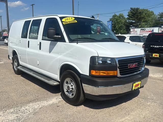 2024 GMC Savana Cargo RWD 2500 Regular Wheelbase Work Van