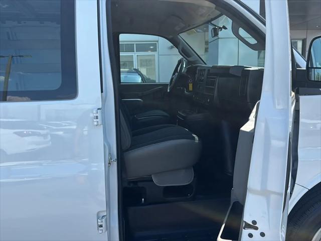 2024 GMC Savana Cargo RWD 2500 Regular Wheelbase Work Van