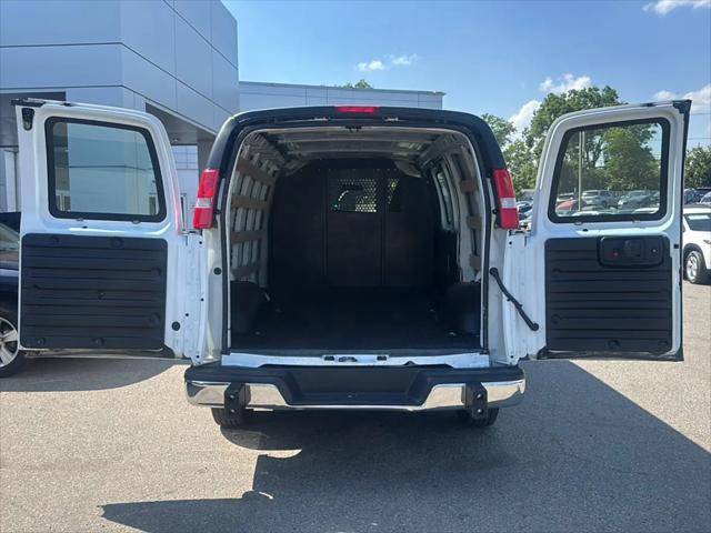 2024 GMC Savana Cargo RWD 2500 Regular Wheelbase Work Van
