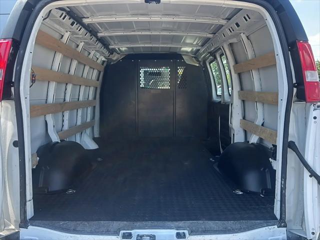 2024 GMC Savana Cargo RWD 2500 Regular Wheelbase Work Van
