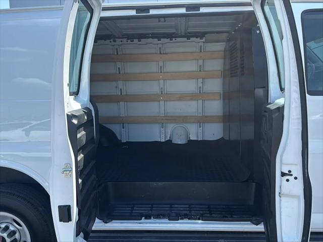 2024 GMC Savana Cargo RWD 2500 Regular Wheelbase Work Van