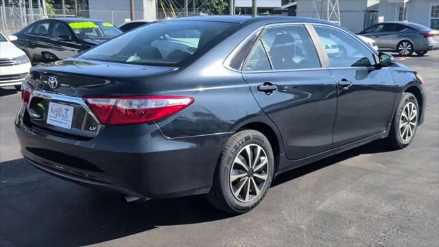 2017 Toyota Camry LE