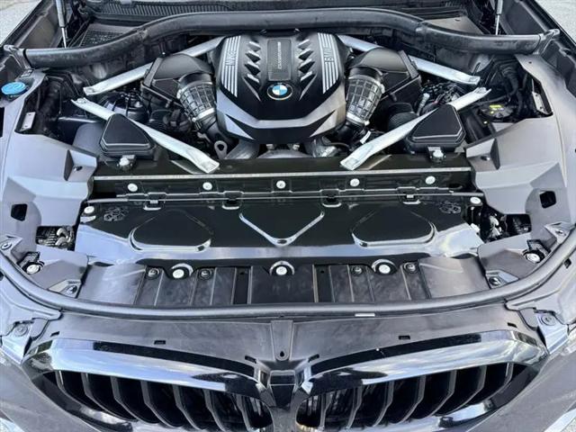 2021 BMW X5 M50i