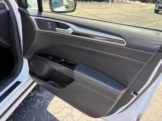 2016 Ford Fusion SE