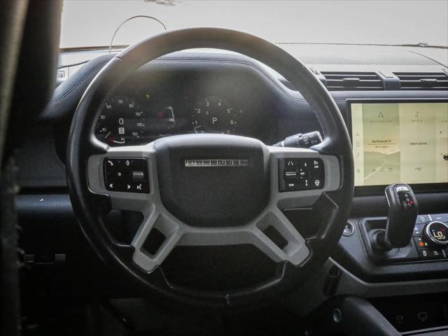 2023 Land Rover Defender 130 X-Dynamic SE