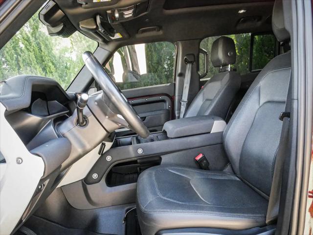 2023 Land Rover Defender 130 X-Dynamic SE
