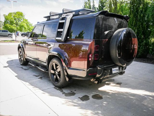 2023 Land Rover Defender 130 X-Dynamic SE