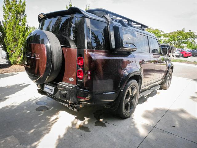 2023 Land Rover Defender 130 X-Dynamic SE