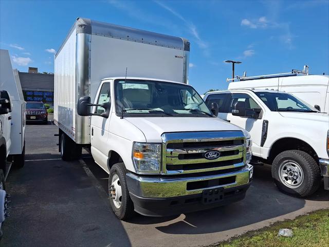 2027 Ford E-Series Cutaway E-350 for sale in Lumberton, NJ