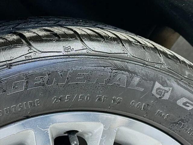 2005 Ford Thunderbird Premium