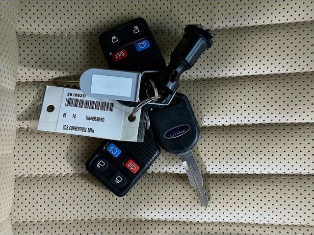 2005 Ford Thunderbird Premium