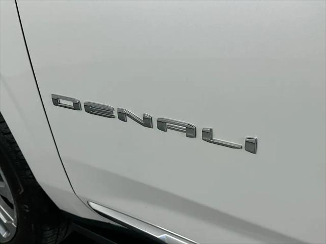 2023 GMC Yukon 4WD Denali