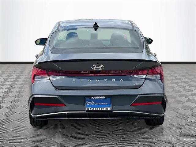 2025 Hyundai Elantra Hybrid SEL Sport