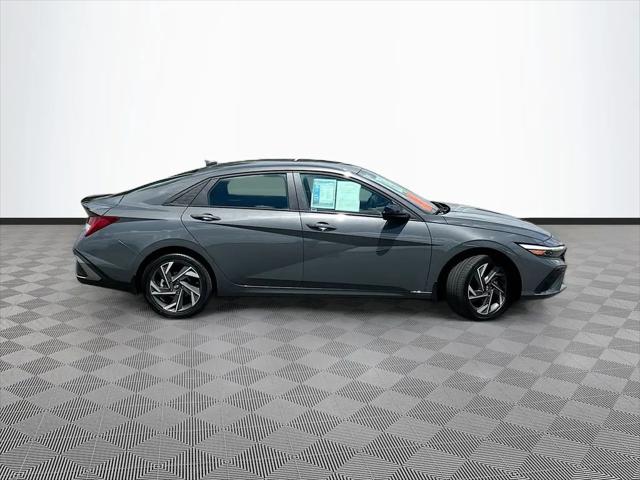2025 Hyundai Elantra Hybrid SEL Sport