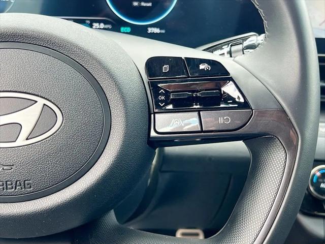 2025 Hyundai Elantra Hybrid SEL Sport
