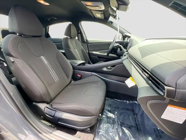 2025 Hyundai Elantra Hybrid SEL Sport